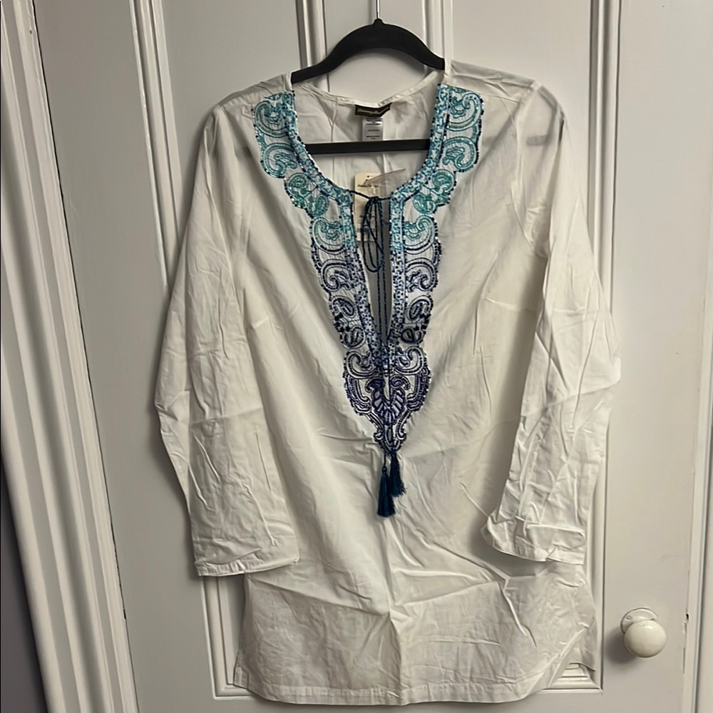 Tommy Bahama White and Blue Embroidered Tunic with Bib Collar